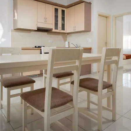 Panorama Lux روغوزنيكا